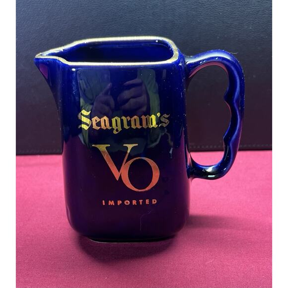 Vintage Seagrams VO Imported Whiskey Ceramic Bar Pitcher White 5” Tall - Picture 1 of 8